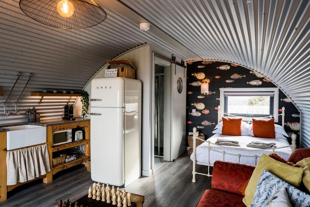 Вилла The Bee Pods Росноулах Экстерьер фото